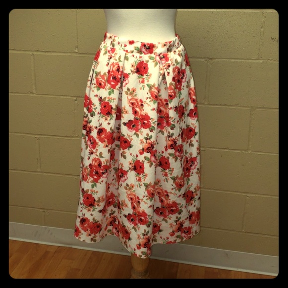 Dresses & Skirts - PLUS SIZE SKIRT